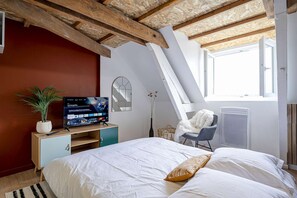 1 bedroom, WiFi, bed sheets