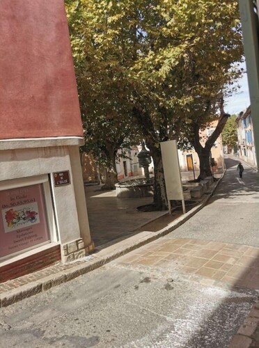 Appartement situé sur le Chemin des ROYS