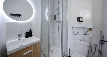 Les Maisons Acajou / Superb, fully-equipped studio apartment