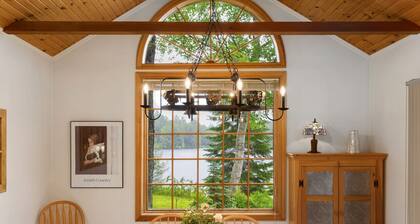 Bear Essentials Lakefront Hideaway