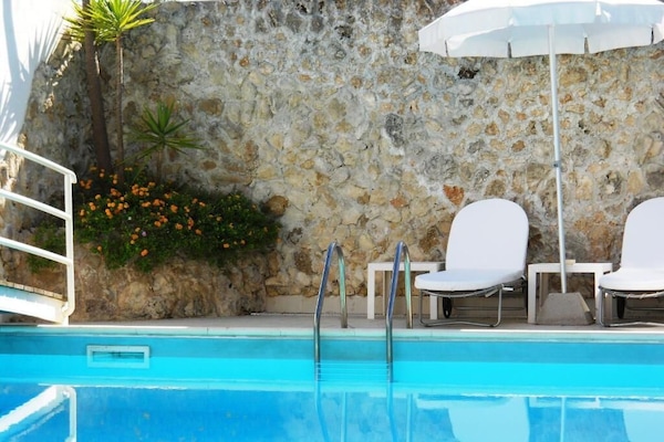 Piscina externa sazonal