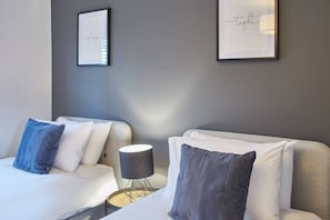 4 Schlafzimmer, Bügeleisen/Bügelbrett, kostenloses WLAN, Bettwäsche