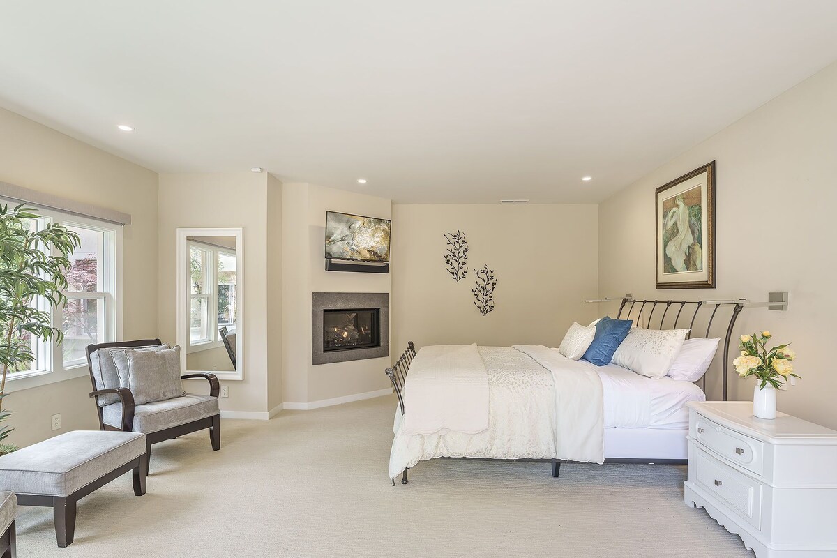 Photo 18 of 3885 Pebble Beach Oasis - Indoor / Outdoor Living