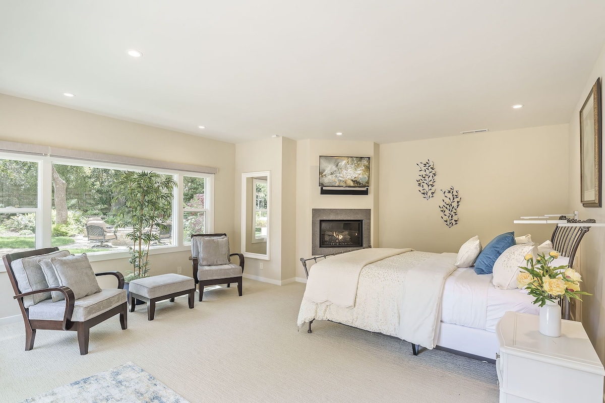 Photo 4 of 3885 Pebble Beach Oasis - Indoor / Outdoor Living