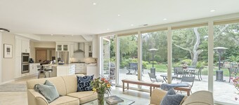 3885 Pebble Beach Oasis - Indoor / Outdoor Living