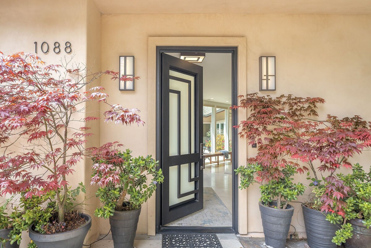Photo 6 of 3885 Pebble Beach Oasis - Indoor / Outdoor Living