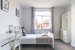 2 habitaciones, wifi gratis y ropa de cama 