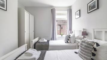 3 habitaciones, tabla de planchar con plancha y wifi gratis
