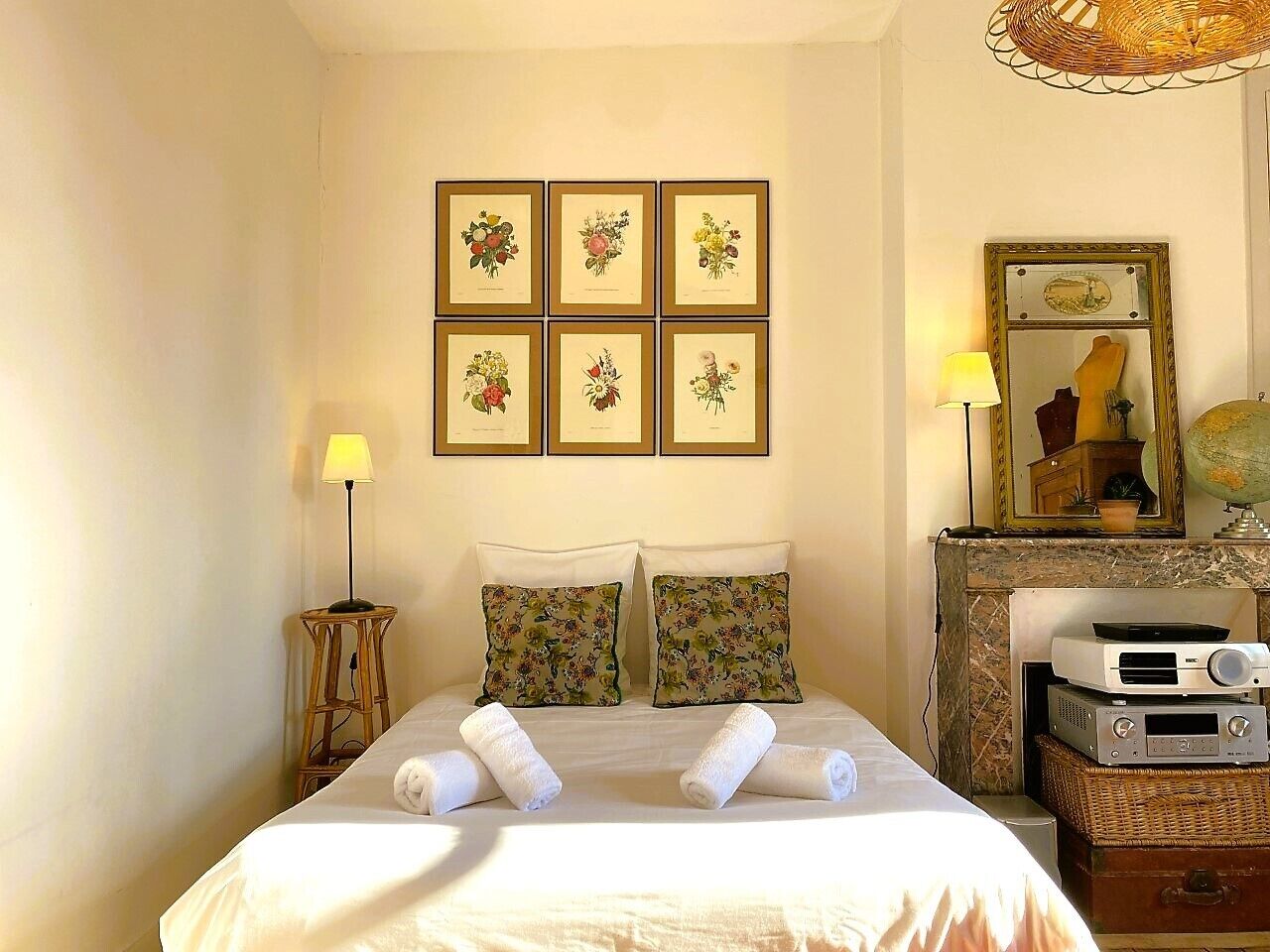 2 slaapkamers, een bureau, een strijkplank/strijkijzer, gratis wifi