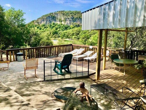 River Paradise! Private River Perfection, Party Deck, River-Mtn-Cliff Views!