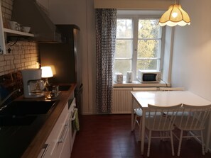 公寓 | 私人厨房 | 冰箱、微波炉、烤箱、炉灶