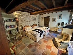 3 chambres, draps fournis