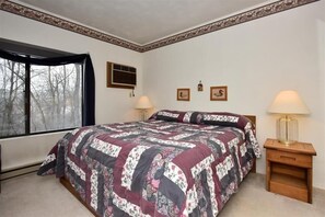 Condo, 1 Bedroom