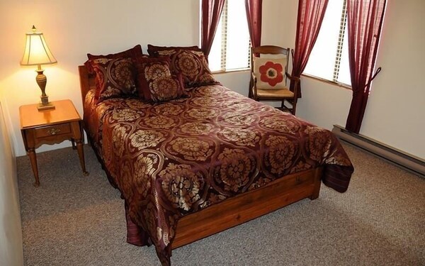 Seven Springs Swiss Mountain 1 Bedroom Standard Condo By Redawning - Seven Springs, PA