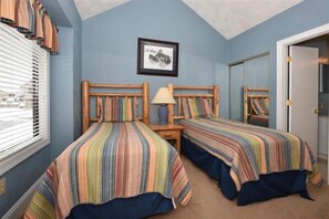3 bedrooms, iron/ironing board, cribs/infant beds, free WiFi