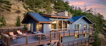 Moose Den Luxury Vacation Home At Windcliff 4 Bedroom Home by RedAwning