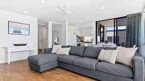 TV - Beached On Marine Parade (Kingscliff)