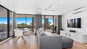 TV - Beached On Marine Parade (Kingscliff)