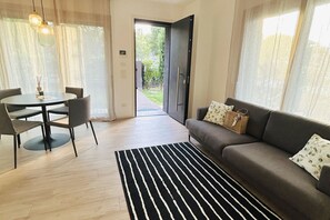 Interior - Elegant newly built apartment, located on the ground floor. Internally it consists of entrance on living room and kitchenette, double bedroom, twin bedroom, two bathrooms with shower. To complete the property large private garden and double outdoor parki (Riccione)