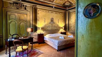 Family Suite | 1 bedroom, premium bedding, laptop workspace, blackout drapes