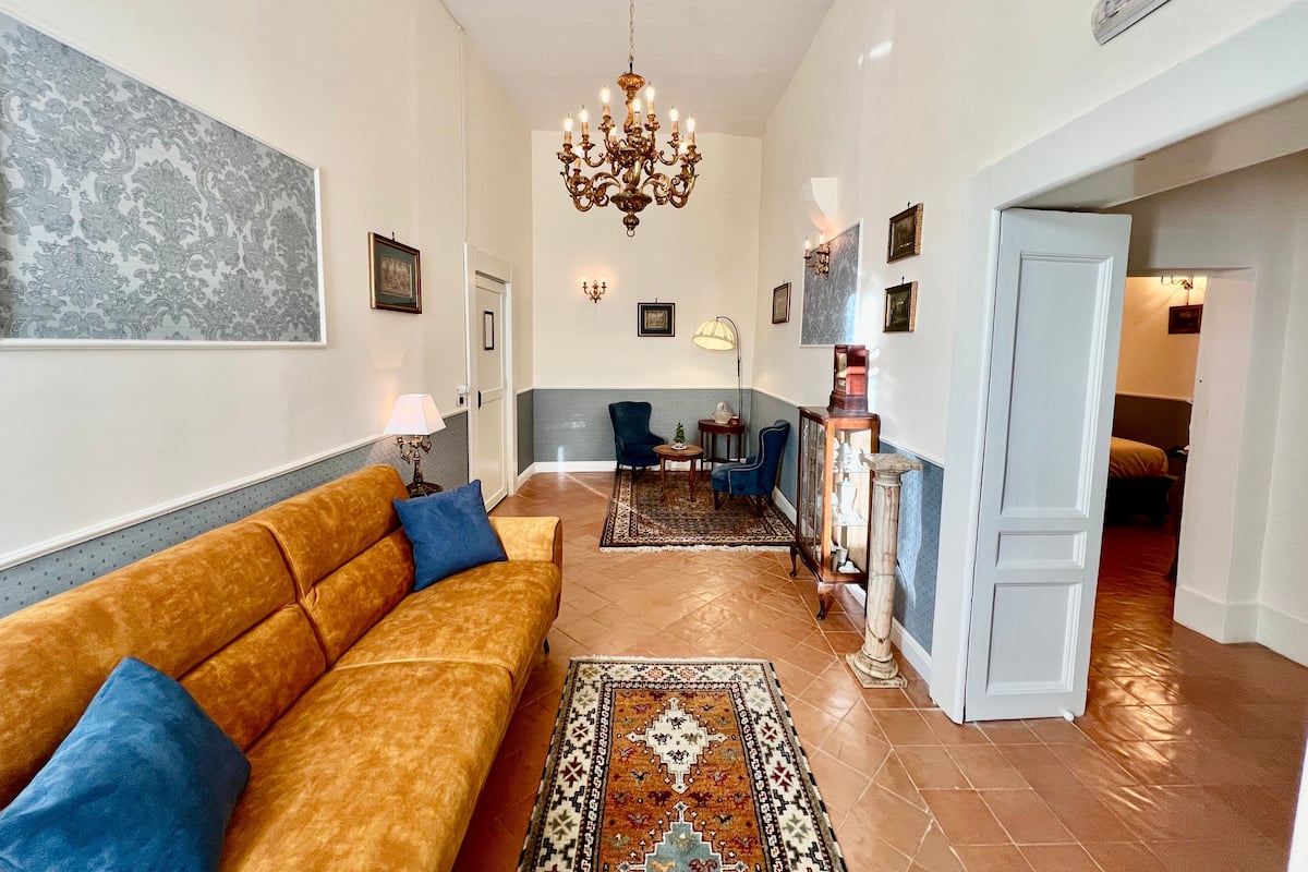 Superior Quadruple Room | 1 bedroom, premium bedding, laptop workspace, blackout drapes