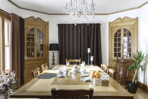 Living area - Christophe Maison Sherman's house (Scotstown)