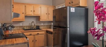 Downtown WestChester Casa with King Beds