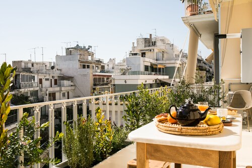 Cozy Kolonaki Apartment