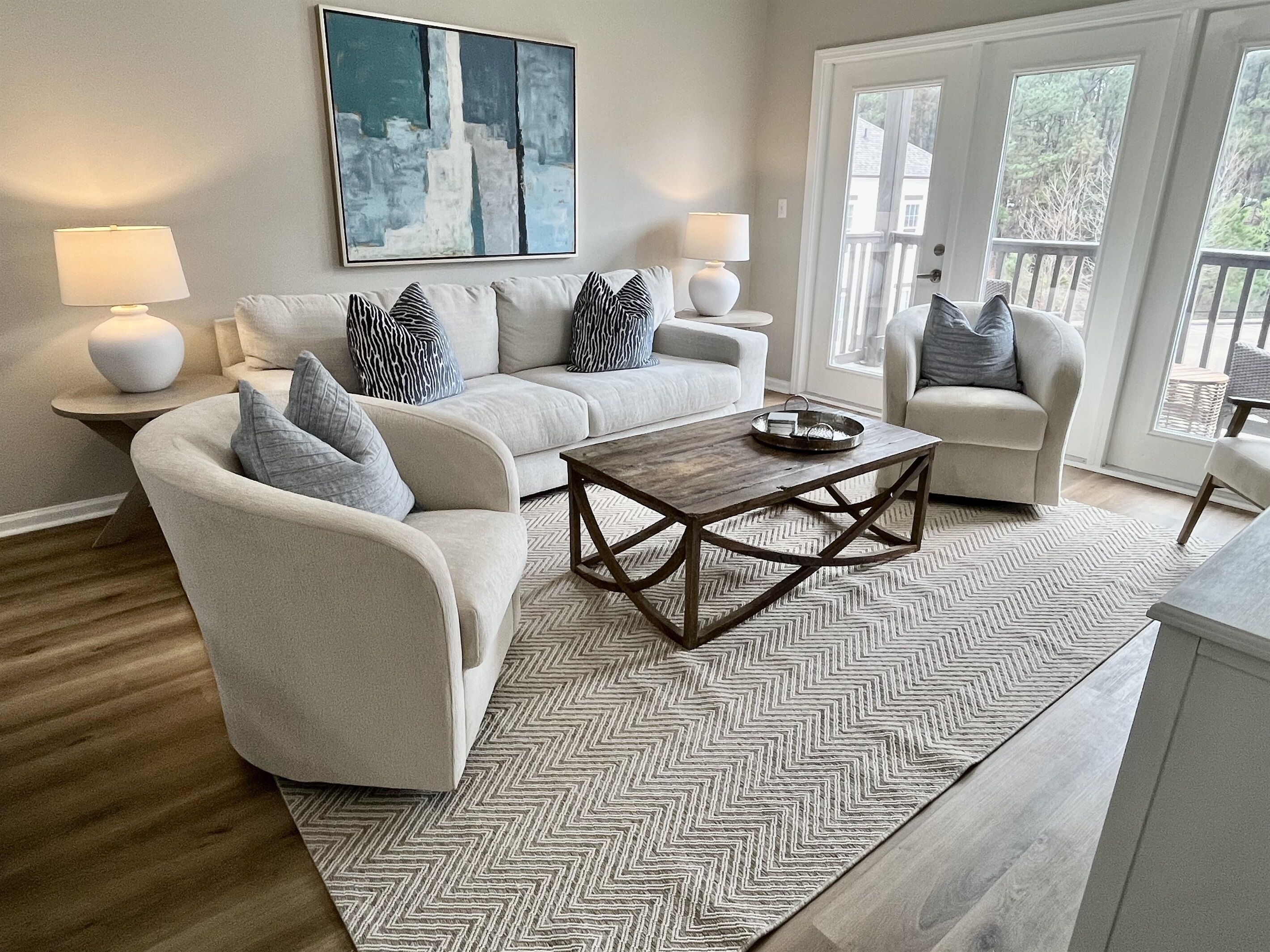 Chic Oxford Condo Getaway with 3 King Suites!