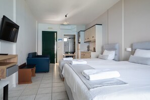 1 bedroom, free WiFi, bed sheets - Studio Apartment 'Sunset Triple 1' with Sea View, Wi-Fi and Air Conditioning (LEFKADA)