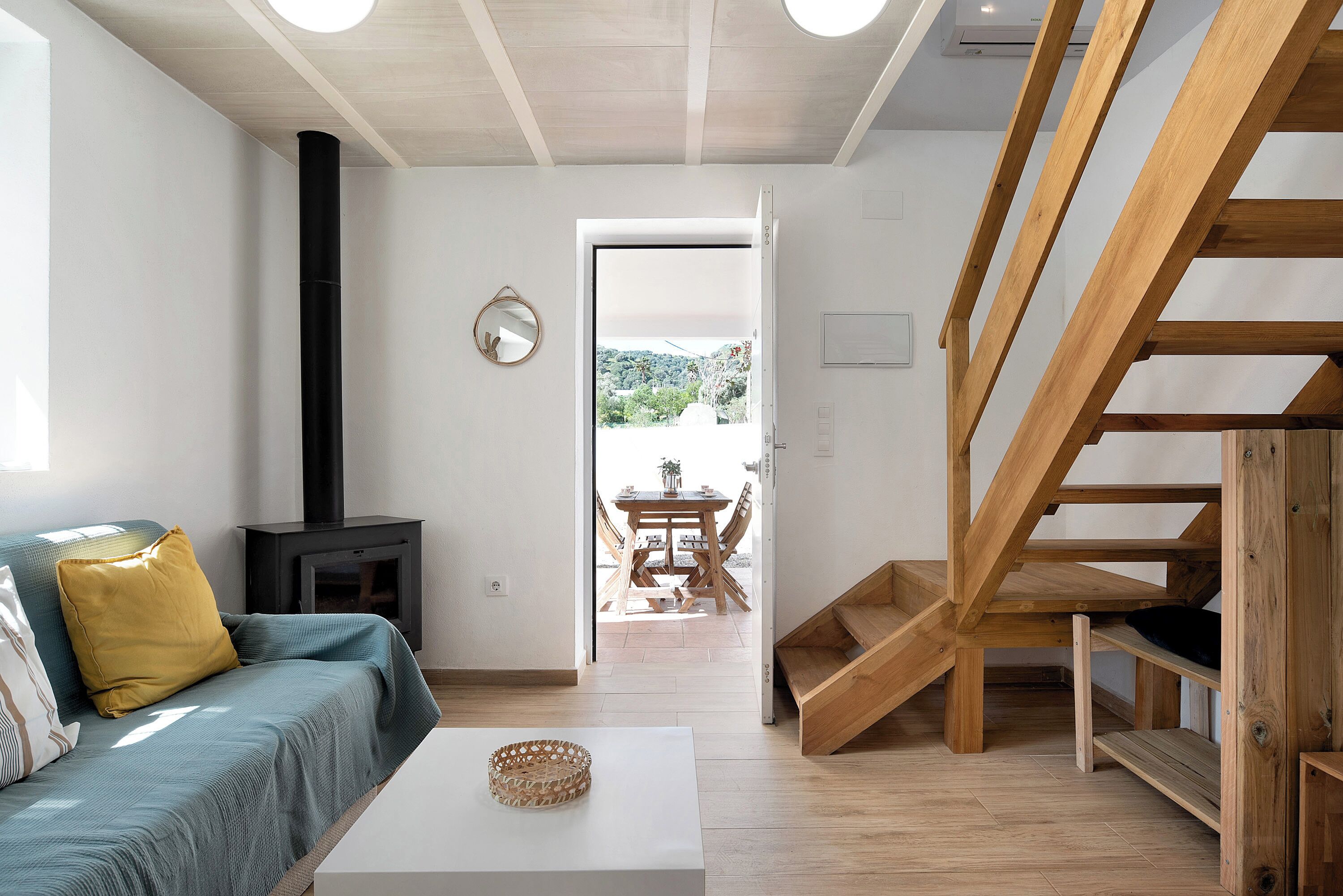 Télévision, cheminée