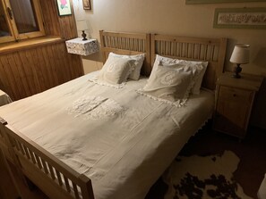 4 habitaciones, tabla de planchar con plancha y wifi gratis 