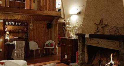 Chalet 'Baita Le Pozze' with Mountain View, Private Garden and Wi-Fi
