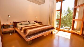 2 makuuhuonetta, silitysrauta/-lauta, ilmainen Wi-Fi, vuodevaatteet