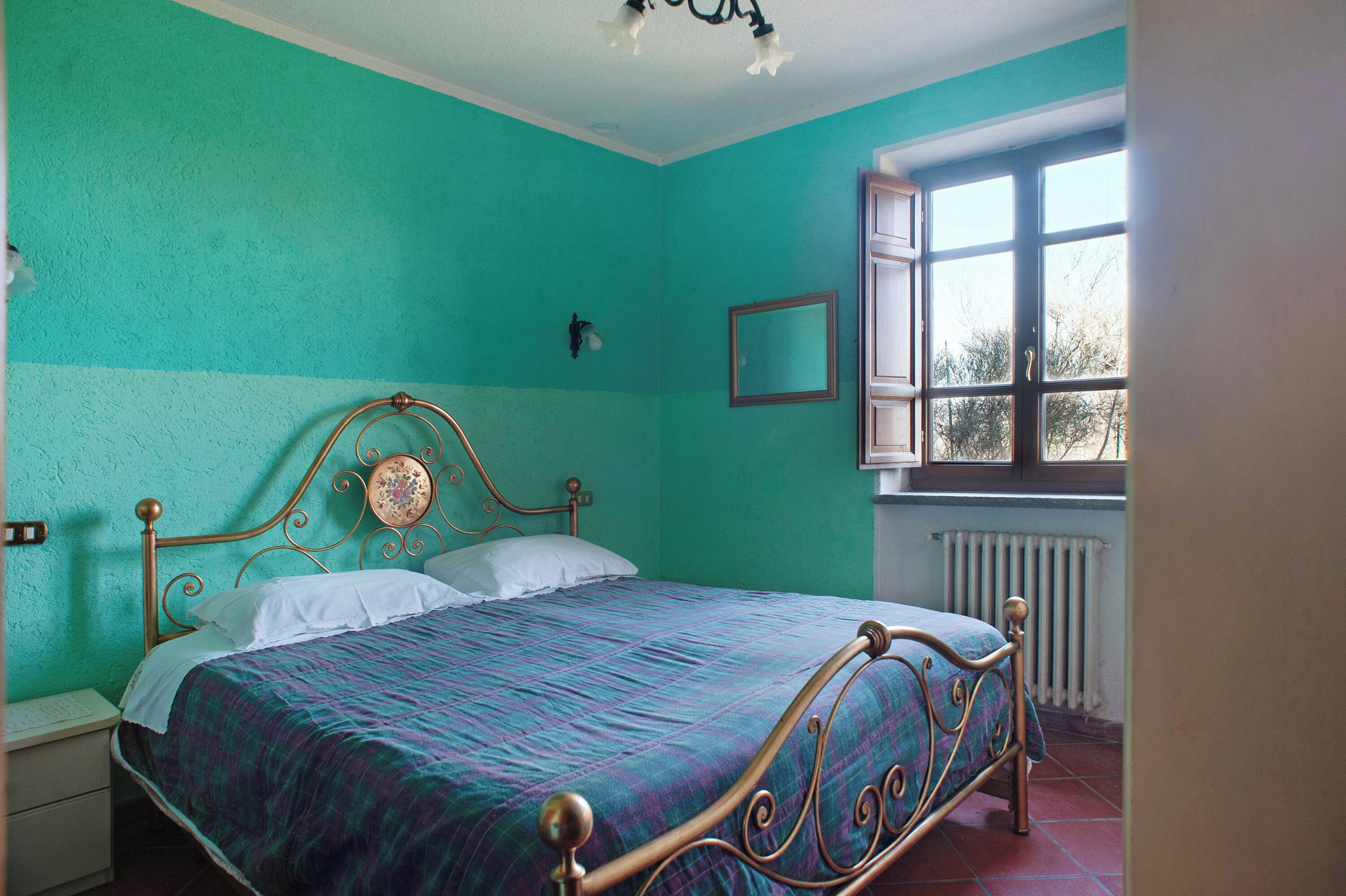 4 多间卧室、熨斗/熨衣板、床单