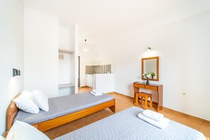 1 bedroom, free WiFi, bed sheets