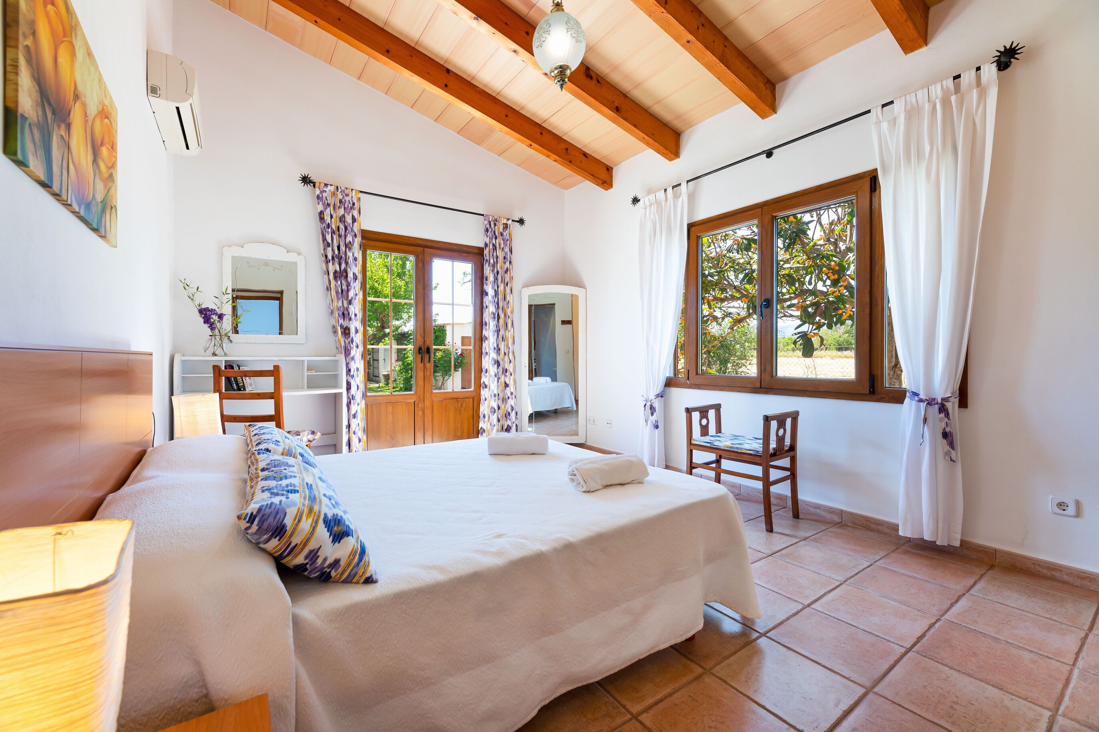 3 quartos, ferros/tábuas de passar roupa, Wi-Fi de cortesia