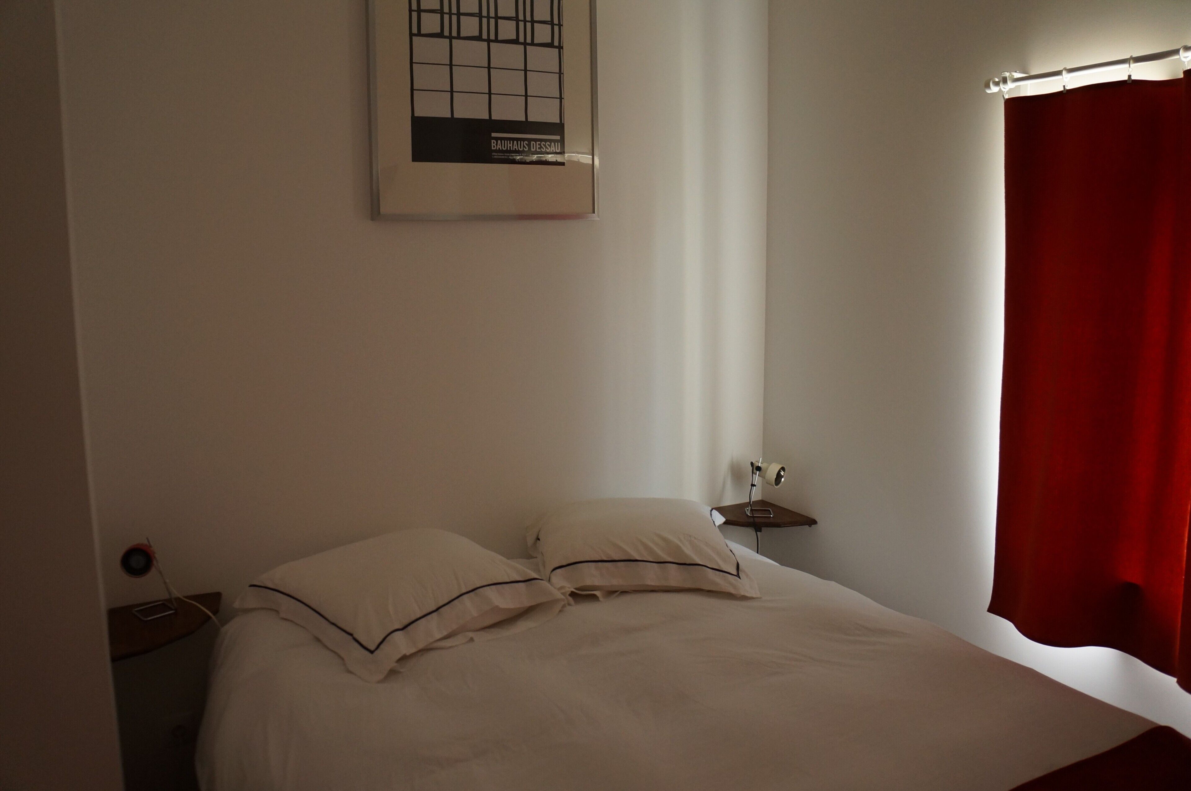 8 bedrooms, iron/ironing board, bed sheets, wheelchair access