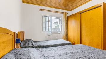 1 chambre, fer et planche Ă repasser, Wi-Fi, draps fournis