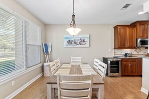 Dining - 3BR Villa w/6-Seat GOLF CART, Screened Patio! Near Beach, Tennis, Pool, Wharf (Miramar Beach)