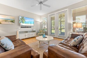 Smart TV, lettore DVD, studio