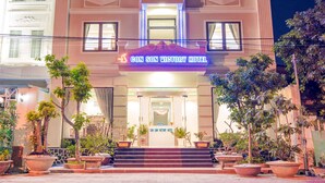 Front of property - Côn Sơn Victory Hotel (Ho Chi Minh City)