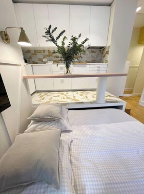 1 bedroom - Magnificent studio renovated by architect (Paris)