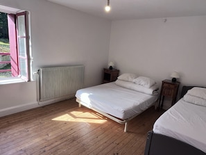 7 sovrum, resesäng och internet