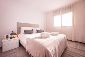 2 chambres, fer et planche Ă repasser, Wi-Fi gratuit, draps fournis