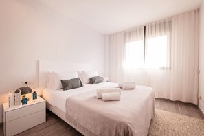 2 makuuhuonetta, silitysrauta/-lauta, ilmainen Wi-Fi, vuodevaatteet