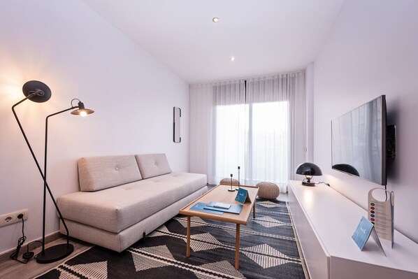 TV - Sweett | Fira 504 - Two Bedroom Apartment, Sleeps 5 (Barcelona)