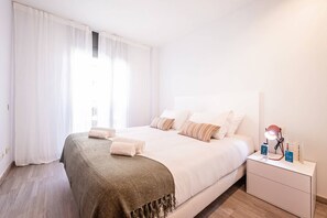 2 quartos, ferros/tábuas de passar roupa, Wi-Fi de cortesia