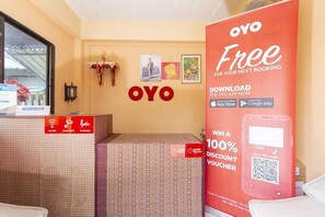 Lobby - OYO 325 Naiyang Cottage (Sa Khu)