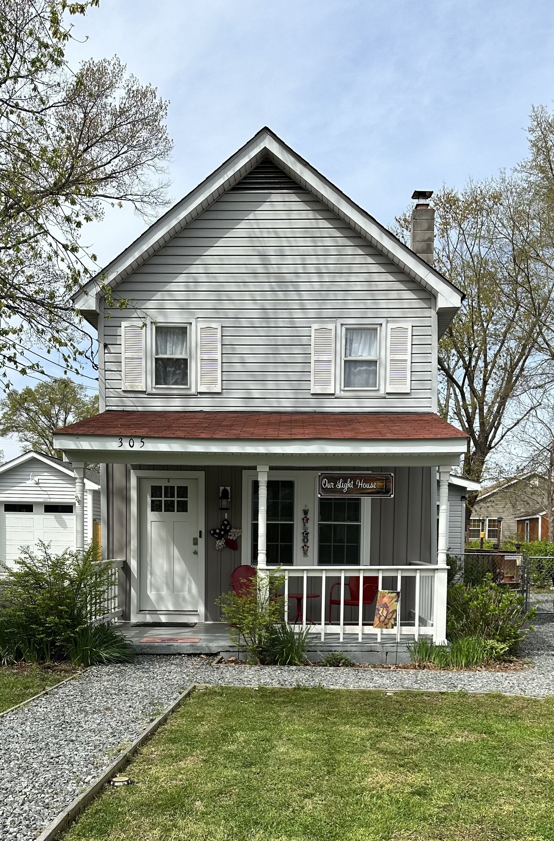 Cozy cottage on the point - 2 blocks from river and bay!
